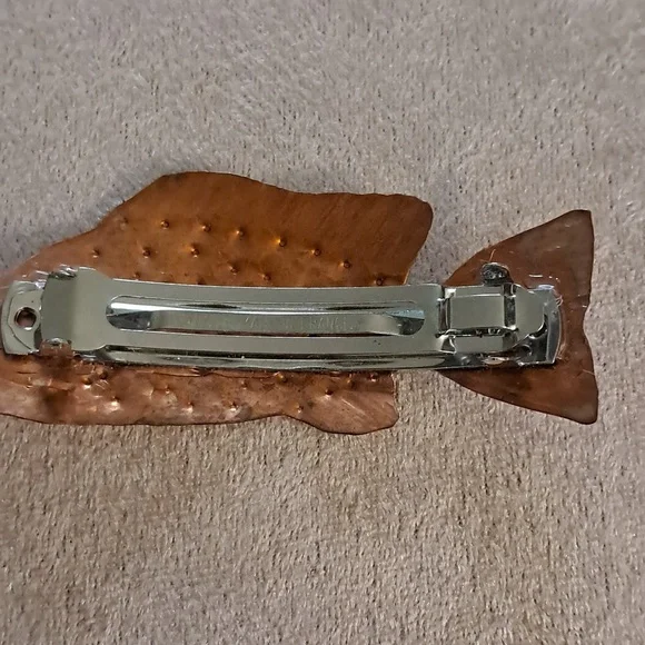 Artisan hand hammered and torched healing energy Copper Fish barrette - Picture 3 of 5